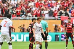 开云体育app-巴黎神奇逆转，晋级欧冠八强