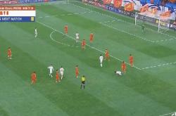 开云体育入口-足球战斗体验瞬间绽放，球迷热血沸腾的简单介绍