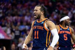 开云下载-尼克斯轻取美国男篮，塔图姆绝境逆转的简单介绍