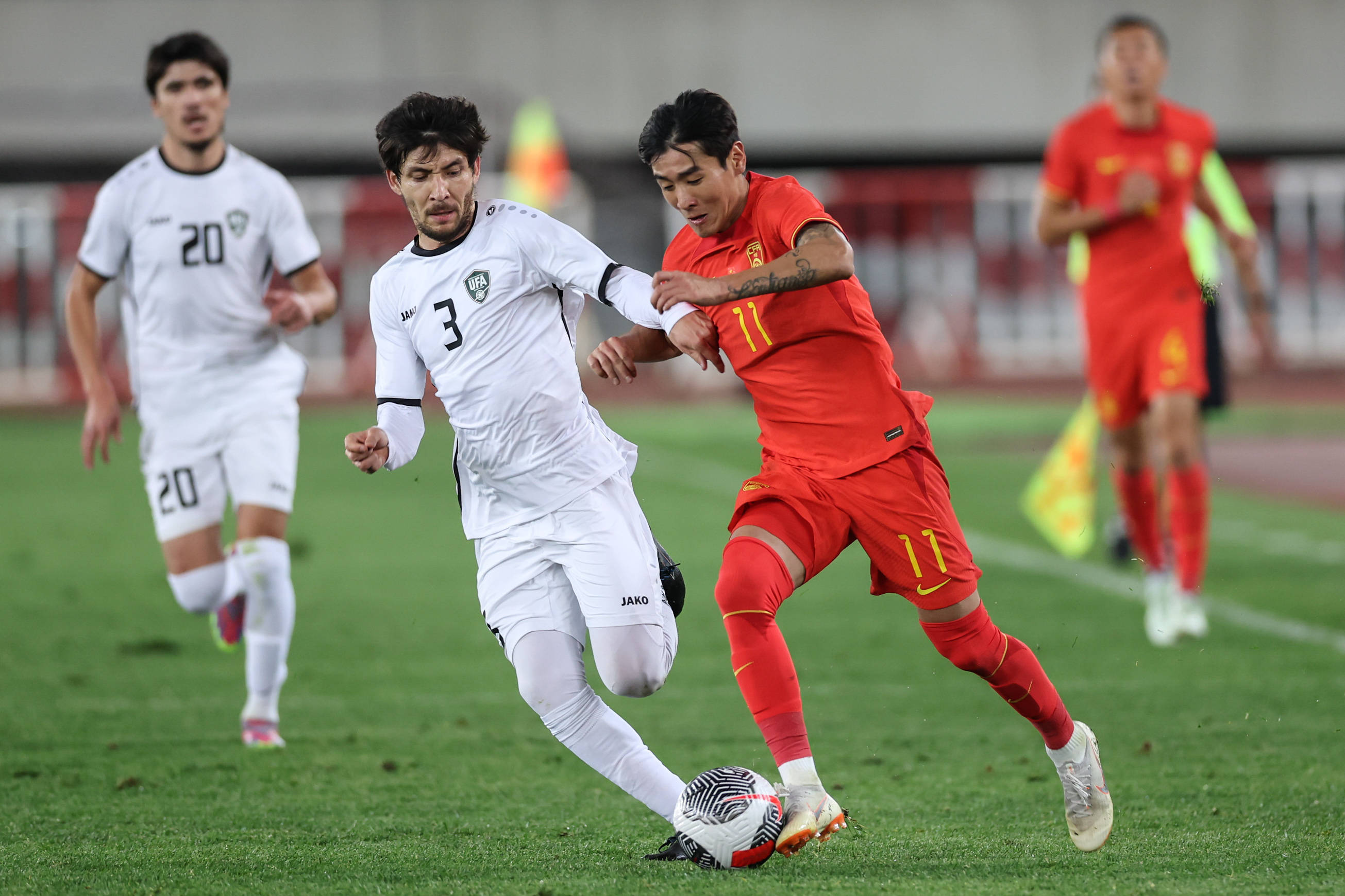 足球比赛中将有一场精彩对抗 足球比赛中将有一场精彩对抗